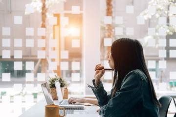 乒乓球球在对面可以触桌几次