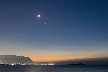 乒乓球比赛过程精彩描写