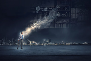 乒乓球球在对面可以触桌几次