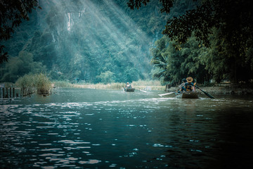 乒乓球球在对面可以触桌几次